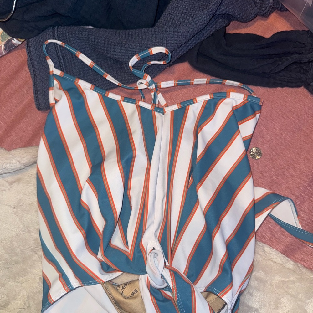 Kortni Jeane HTF retro stripe tied up top
